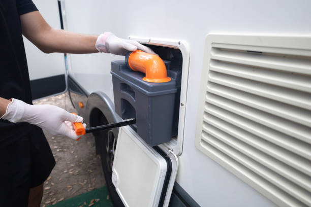 Portable Toilet Options We Offer in Hayti, MO